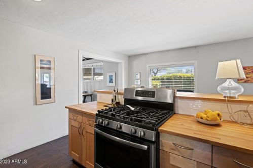 9637 Central Ave, Phoenix AZ  85020-2033 exterior