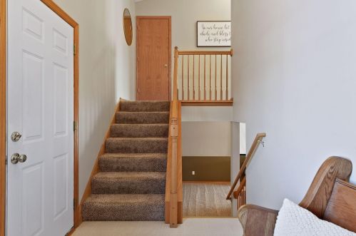 867 Ravoux Cir, Chaska MN 55318-2406 exterior