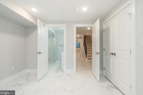 1720 22nd St, Philadelphia PA 19145-1943 exterior