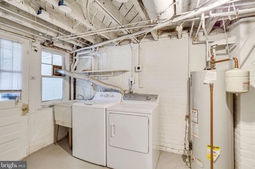 1839 A St, Washington DC 20003-1521 exterior