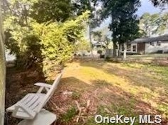 17 Armell St, Huntington Station NY 11746-3741 exterior