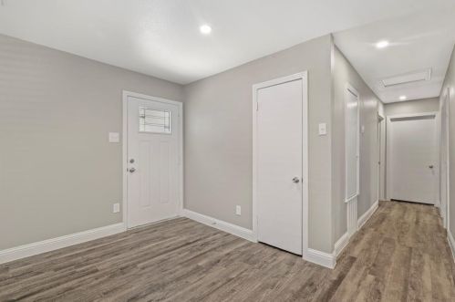 3239 Alaska Ave, Dallas TX  75216-5127 exterior