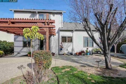 2624 Trafalgar Ct, Concord CA 94520-1125 exterior