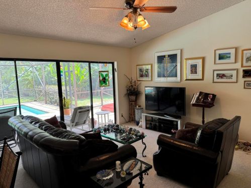 21080 Shady Vis Ln, Boca Raton FL 33428-1155 exterior