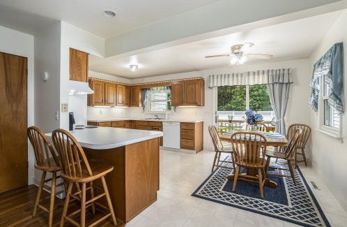 2831 Panzl St, Meskegon MI 49444-2652 exterior