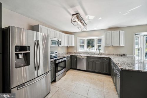 1816 Collingwood Rd, Alexandria VA  22308-1611 exterior