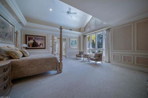 4300 Brynwood Dr, Naples FL 34119-8413 exterior