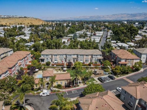 227 Vista Roma Way, San Jose CA 95136-4444 exterior