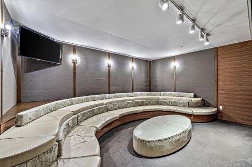 888 Kapiolani Blvd, Honolulu HI 96813-5210 exterior