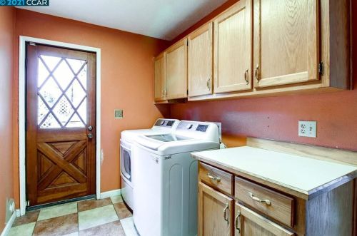 826 Navaronne Way, Concord CA 94518-2173 exterior