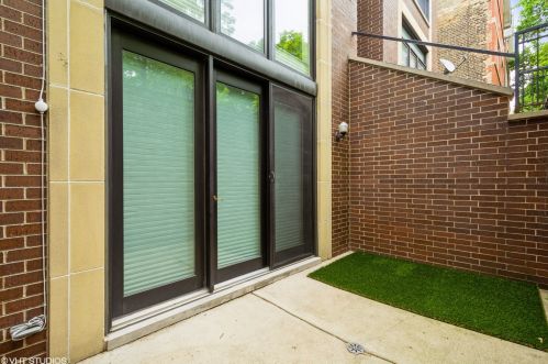 2228 Belden Ave, Chicago IL  60647-6589 exterior