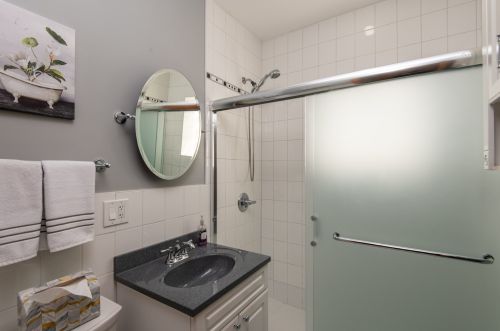 3621 Whipple St, Chicago IL 60655-2328 exterior