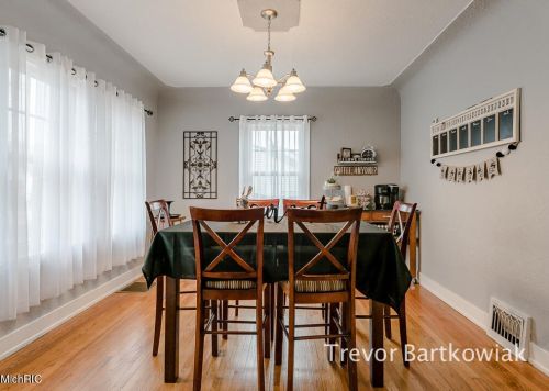 1177 Cornell Rd, Meskegon MI 49441-3833 exterior