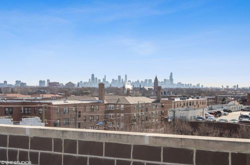 5321 Lincoln Ave, Chicago IL  60625-3988 exterior