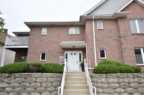 1455 70th St, Milwaukee, WI 53214-4803