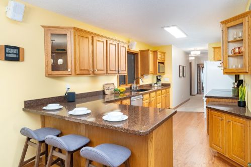 1525 42nd Ave, Duluth MN 55804-2127 exterior