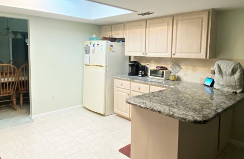 5704 Paleo Pines Cir, Fort Pierce FL  34951-2351 exterior