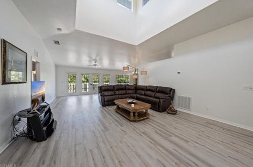 620 12 Ave, Naples FL 34120-2304 exterior