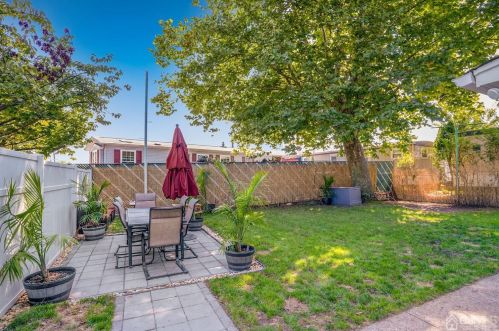 33 Coddington Ave, Avenel NJ 07001-1941 exterior