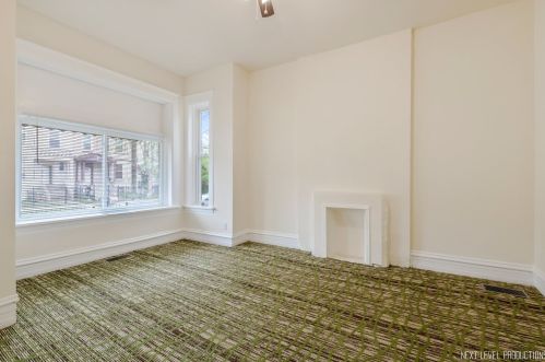 4129 Adams St, Chicago, IL 60624-2702