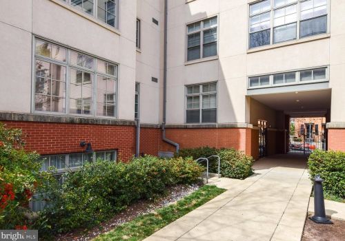 150 V St, Washington DC  20001-5603 exterior