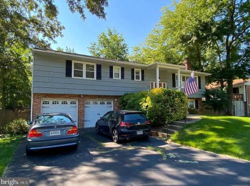 8409 Cherry Valley Ln, Alexandria VA  22309-2119 exterior