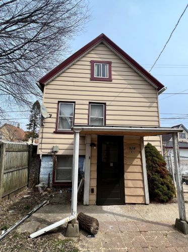 1928 13th St, Milwaukee, WI 53204-3840