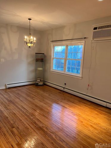 51 Mcguire St, Metuchen NJ  08840-2843 exterior