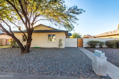 5214 47th Pl, Phoenix, AZ 85040-4121