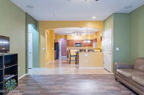 7675 Majestic Palm Ln, Tucson AZ 85756-6112 exterior