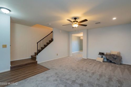 2213 Mcconnell Dr, Tucson AZ 85710-8091 exterior