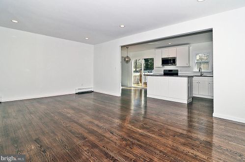 405 Conifer Dr, Lacey NJ  08731-1925 exterior