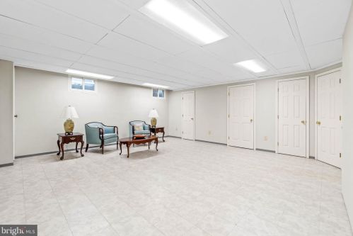 1901 Fallsmead Way, Rockville MD 20854-2640 exterior