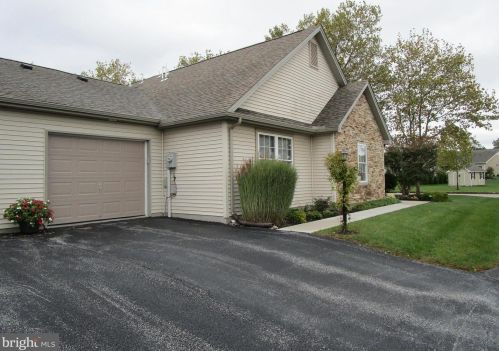 21 Apple Jack Ln, Littlestown PA 17340-1149 exterior