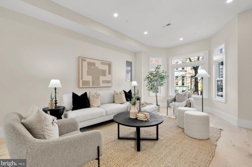 304 T St, Washington DC 20001-1842 exterior