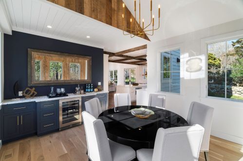 184 Perry Ave, Norwalk CT 06850-1623 exterior