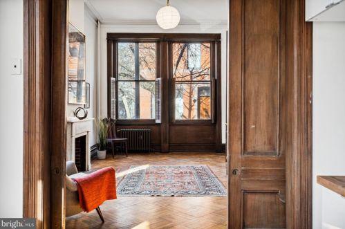 2322 Delancey Pl, Philadelphia PA 19103-6407 exterior