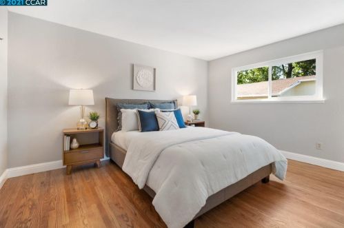 5507 Alaska Dr, Concord CA  94521-4009 exterior