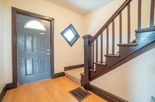 227 Faribault St, Duluth MN 55803-1853 exterior