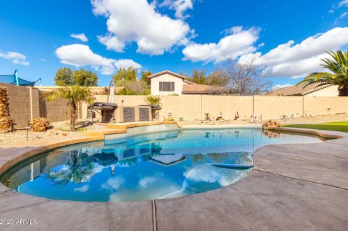 1454 Whitten Pl, Chandler AZ 85225-2101 exterior