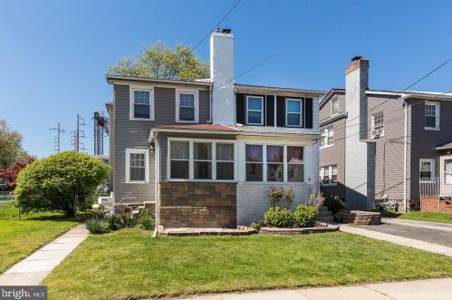 54 Elmwood Ave, Manor, PA 19036-1927