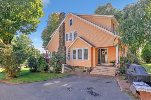 448 New Haven Ave, Derby CT 06418-2518 exterior