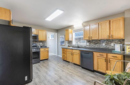 210 Maple St, Kalamazoo MI 49004-1315 exterior