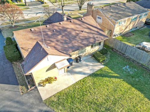 500 Berwick Blvd, Waukegan IL 60085-3410 exterior