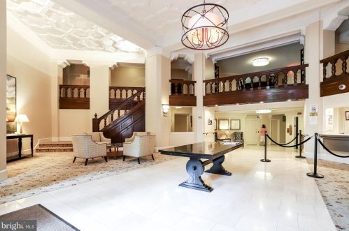 4707 Connecticut Ave, Washington DC 20008-5602 exterior