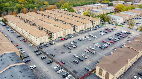 5143 East River Rd, Chicago IL  60656-2856 exterior