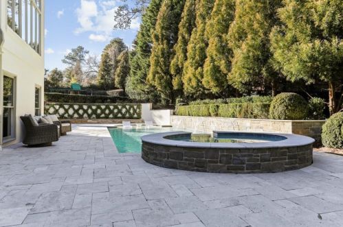 5625 Cross Gate Dr, Atlanta GA 30327-4815 exterior