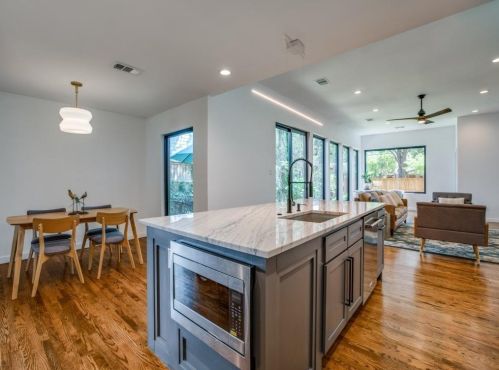 570 Hambrick Rd, Dallas TX  75218-1745 exterior