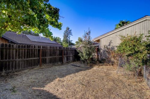 1419 Lk Blvd, Davis CA 95616-2635 exterior