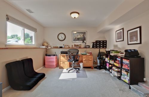 811 Grandview Dr, Bull Valley IL 60014-7367 exterior